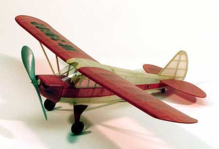 Piper J4-E "Cub Coupe"