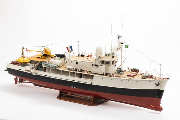 Calypso RC Schiffsmodell Bausatz ABS 1:45