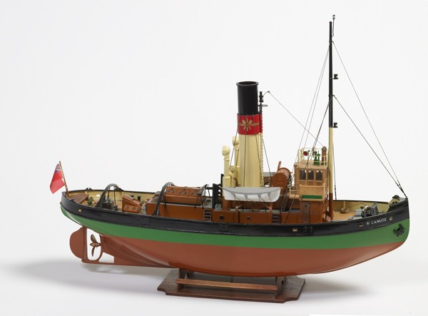 Schlepper St. Canute RC-Baukasten 1:50 Holz